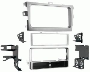 Consola para TOYOTA COROLLA marca METRA modelo 99 - 8223S