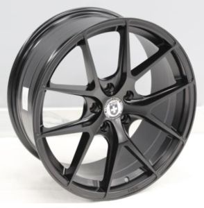 Juego de aros marca VARELOX Wheels  modelo D1004  matt black - 17"x7.5" - 5x108
