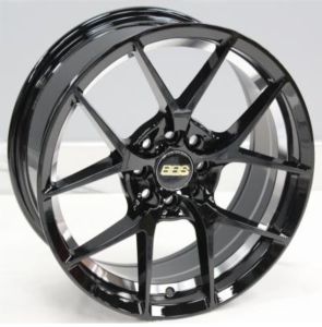 Juego de aros marca VARELOX Wheels  modelo DA015  black+undercut - 16"x7.0" - 4x100 (8h)