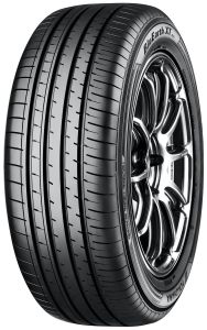 Llanta marca YOKOHAMA  modelo BluEarth XT AE61  (100V) TL  medida 225/60 R18