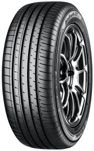 Llanta marca YOKOHAMA  modelo BluEarth XT AE61  (95V) TL  medida 225/50 R18